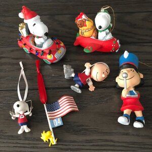 6pc Lot Collection Of Vintage Peanuts Christmas Ornaments Snoopy Charlie Brown L